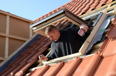 Pose de fenêtres de toit Velux à Pontmain